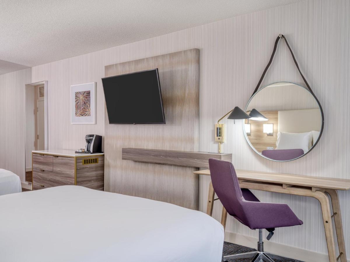 Crowne Plaza Indianapolis-Airport By Ihg Hotel Kültér fotó